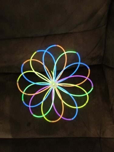 Inspiri™ Glow Sticks Set for Kids/Adults (100 sticks + 9 accessories) photo review